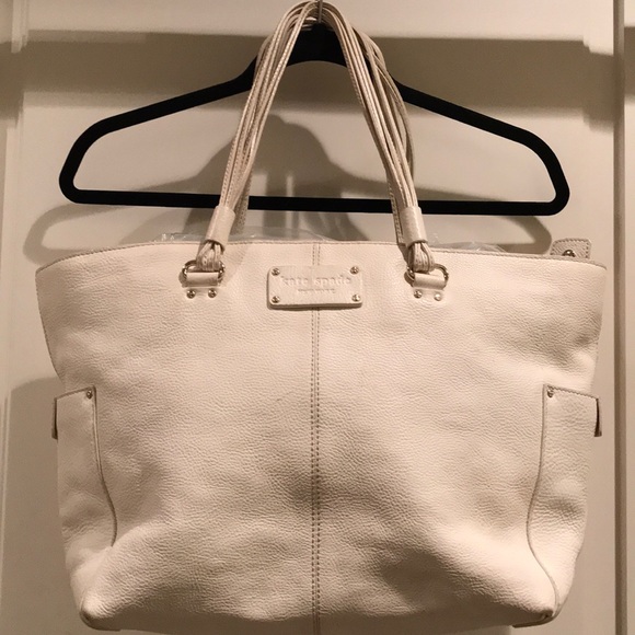 kate spade Handbags - Kate Spade Pebble Leather Tote